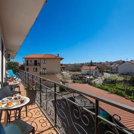 Mamaral House Apartment