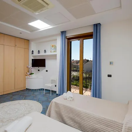 Apartment Mamaral House *